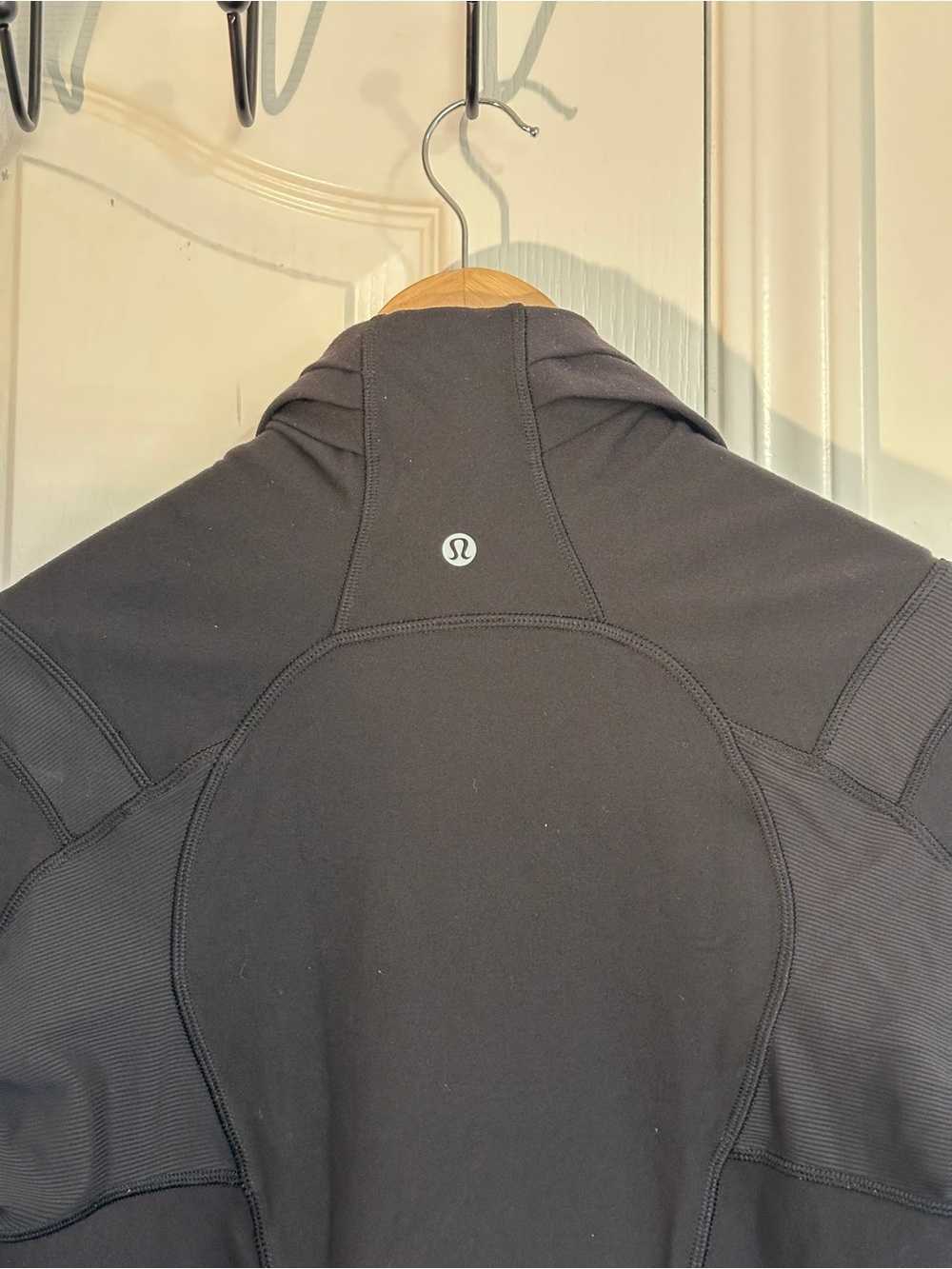 Lululemon Bhakti Yoga Jacket - Picture 10 of 12